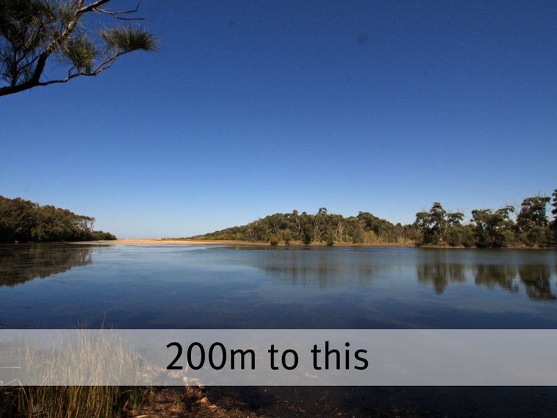 12 Lakeway Avenue, Berrara NSW 2540