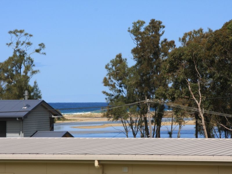 12 Lakeway Avenue, Berrara NSW 2540