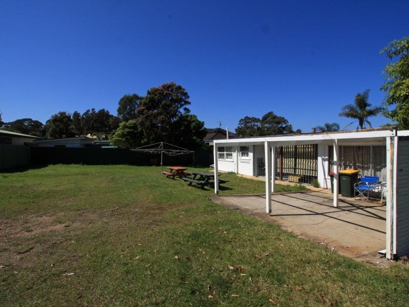 12 Lakeway Avenue, Berrara NSW 2540
