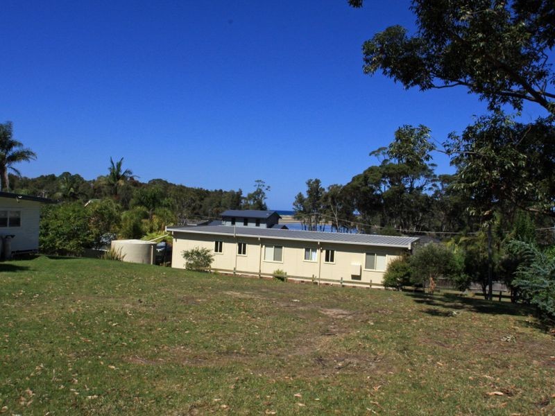 12 Lakeway Avenue, Berrara NSW 2540