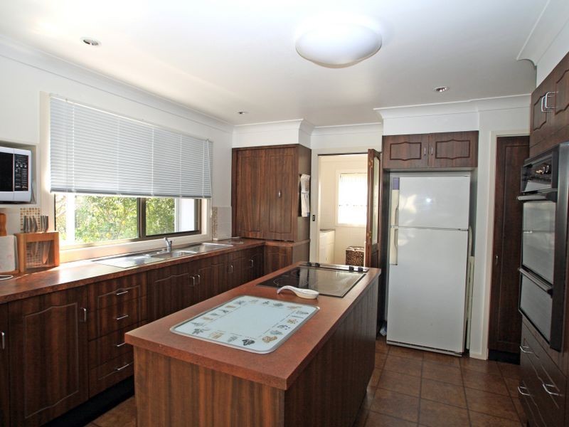 5 Beachview Avenue, Berrara NSW 2540