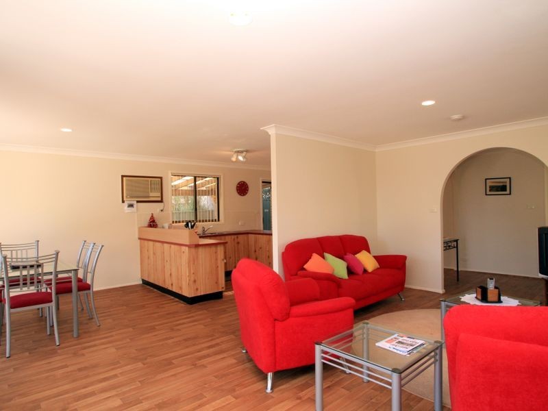 2 Sundowner Avenue, Berrara NSW 2540