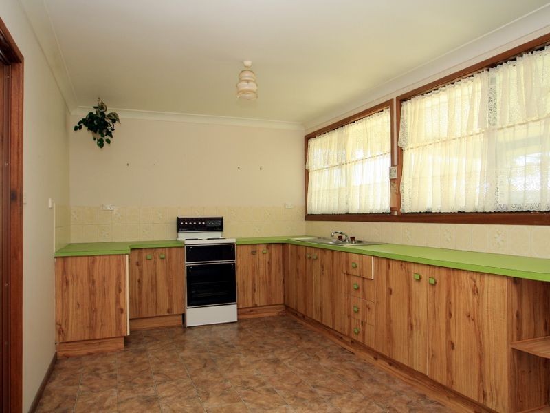 2 Ray Street, Sussex Inlet NSW 2540