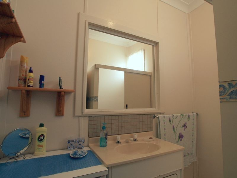 8 Swan Avenue, Cudmirrah NSW 2540