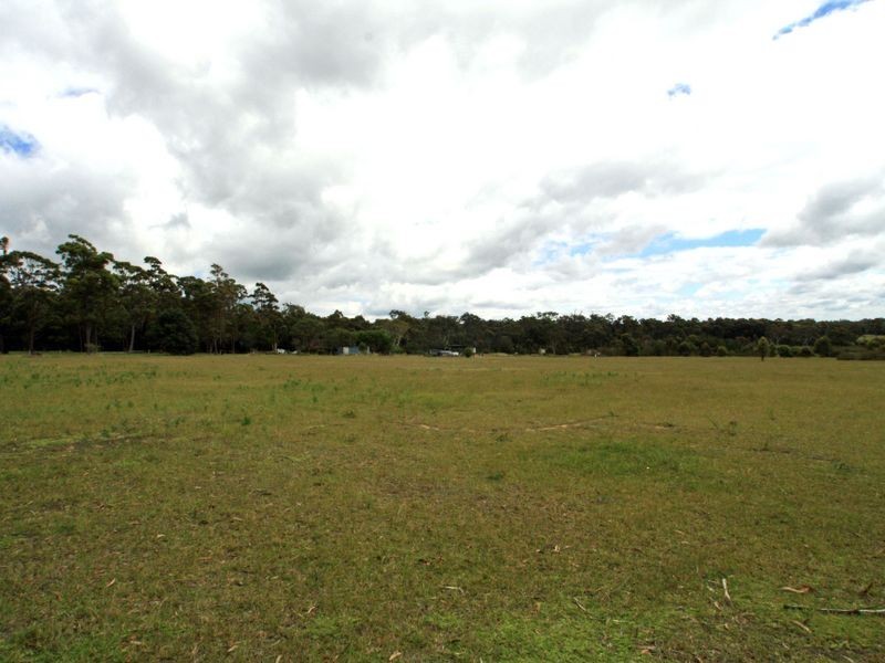 126/ Sussex Inlet Road, Sussex Inlet NSW 2540