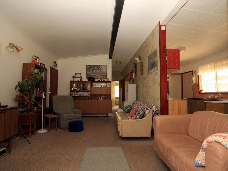 230 River Road, Sussex Inlet NSW 2540