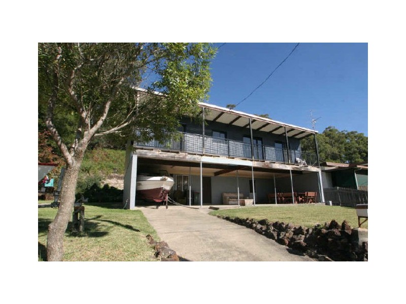 32 Wayfarer Drive, Sussex Inlet NSW 2540