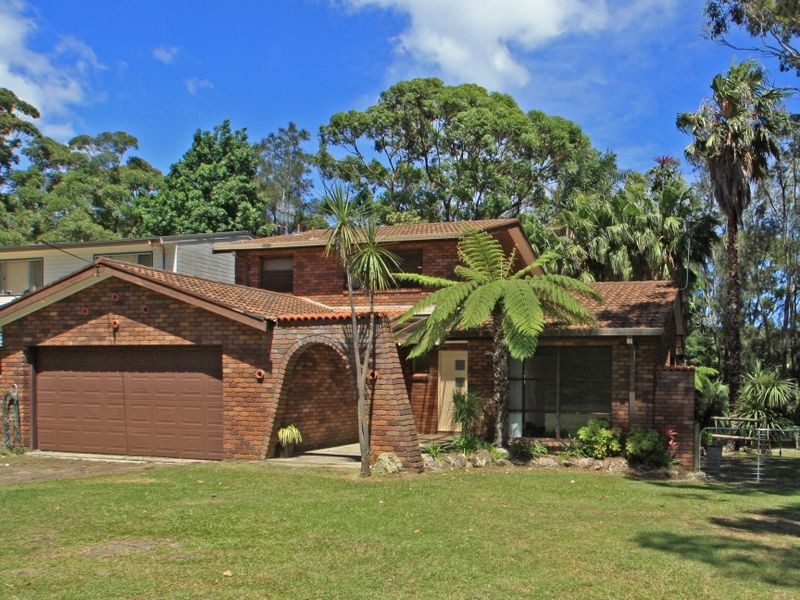 22 Waterhaven Avenue, Berrara NSW 2540