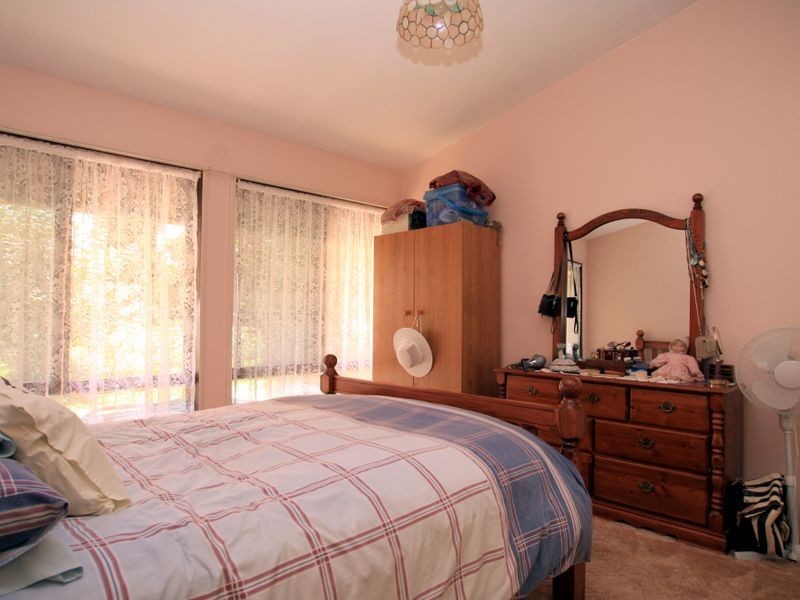5 Coral Court, Sussex Inlet NSW 2540