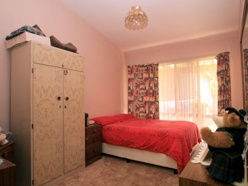 5 Coral Court, Sussex Inlet NSW 2540