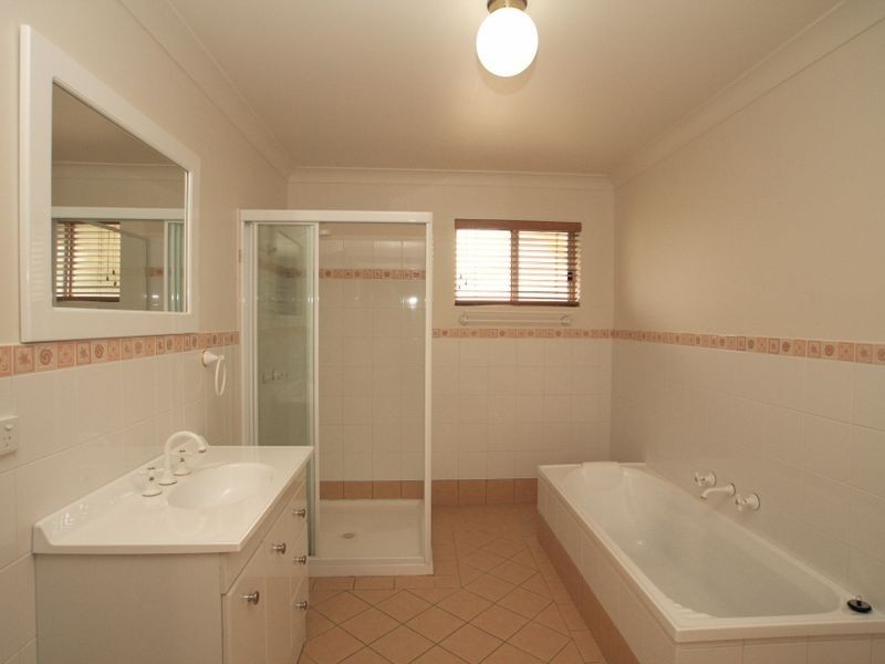 26 Lyons Road, Sussex Inlet NSW 2540