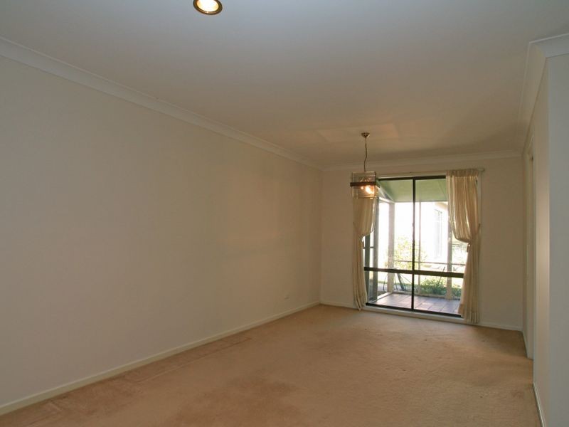 17 Lakeshore Parade, Sussex Inlet NSW 2540