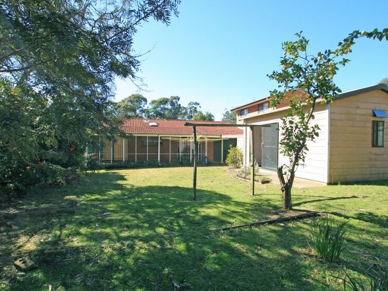 17 Lakeshore Parade, Sussex Inlet NSW 2540