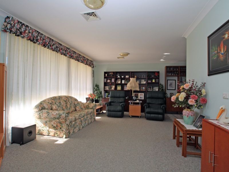 28 Cormorant Avenue, Sussex Inlet NSW 2540