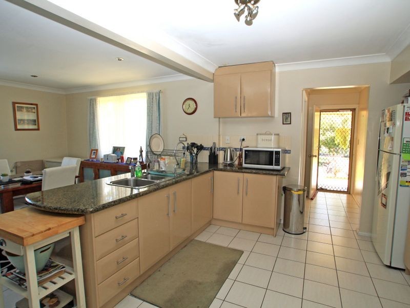 17 Glanville Road, Sussex Inlet NSW 2540