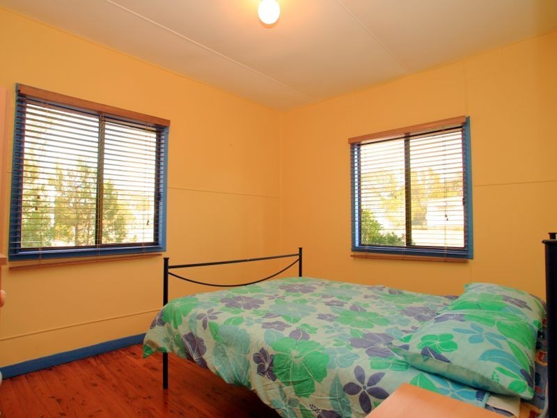 42 Collier Drive, Cudmirrah NSW 2540