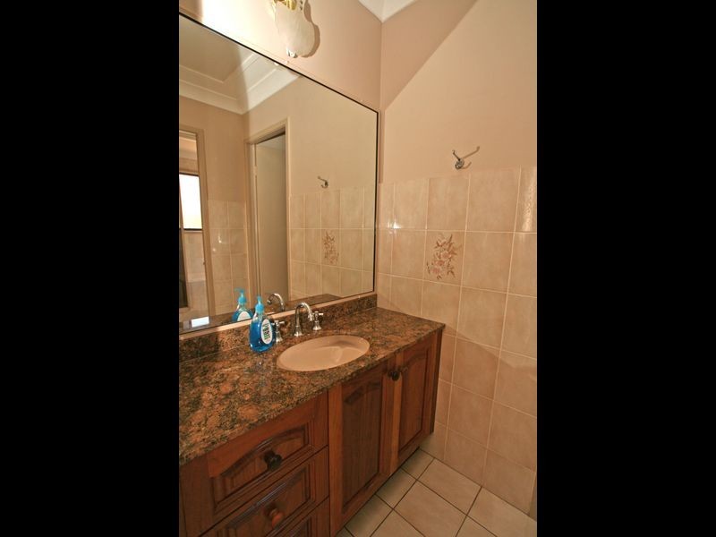 16 Ethel Avenue, Sussex Inlet NSW 2540