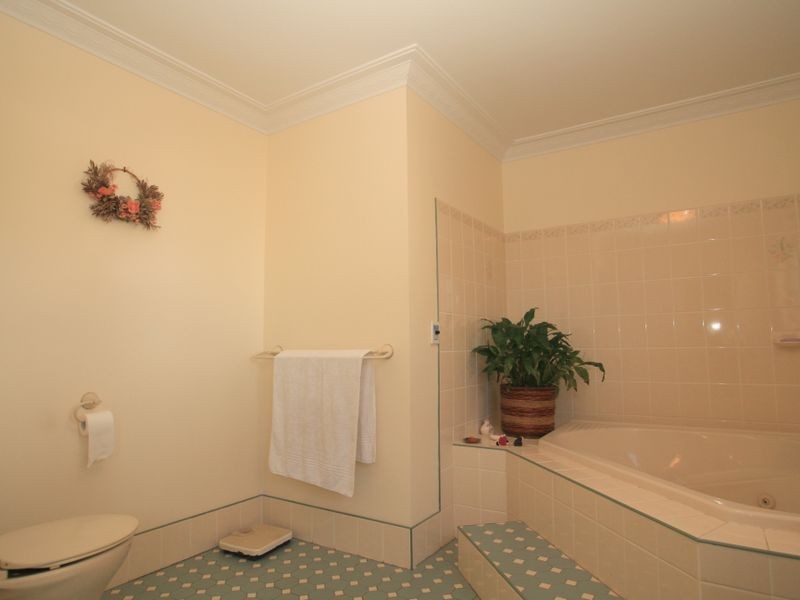 258 River Road, Sussex Inlet NSW 2540