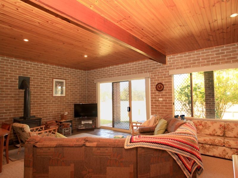 258 River Road, Sussex Inlet NSW 2540