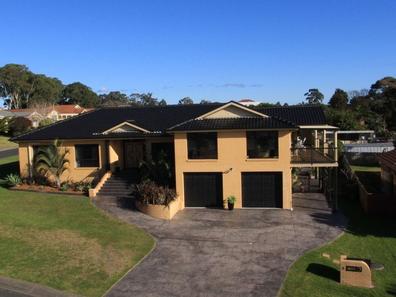 2 Mountain Ash Pl (Cnr Peppermint Drive), Worrigee NSW 2540