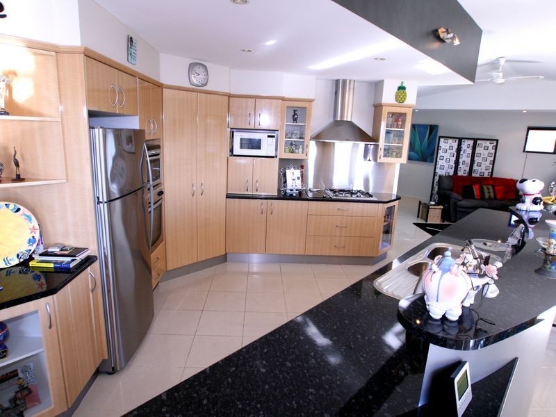 2 Mountain Ash Pl (Cnr Peppermint Drive), Worrigee NSW 2540