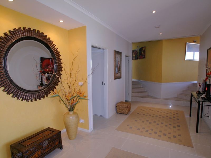 2 Mountain Ash Pl (Cnr Peppermint Drive), Worrigee NSW 2540