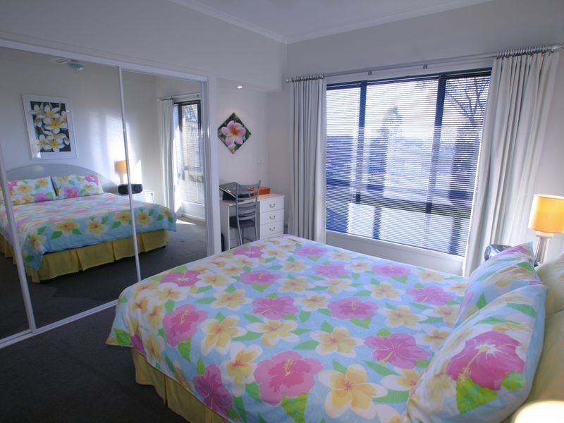 2 Mountain Ash Pl (Cnr Peppermint Drive), Worrigee NSW 2540