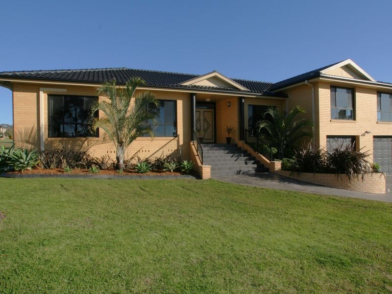 2 Mountain Ash Pl (Cnr Peppermint Drive), Worrigee NSW 2540