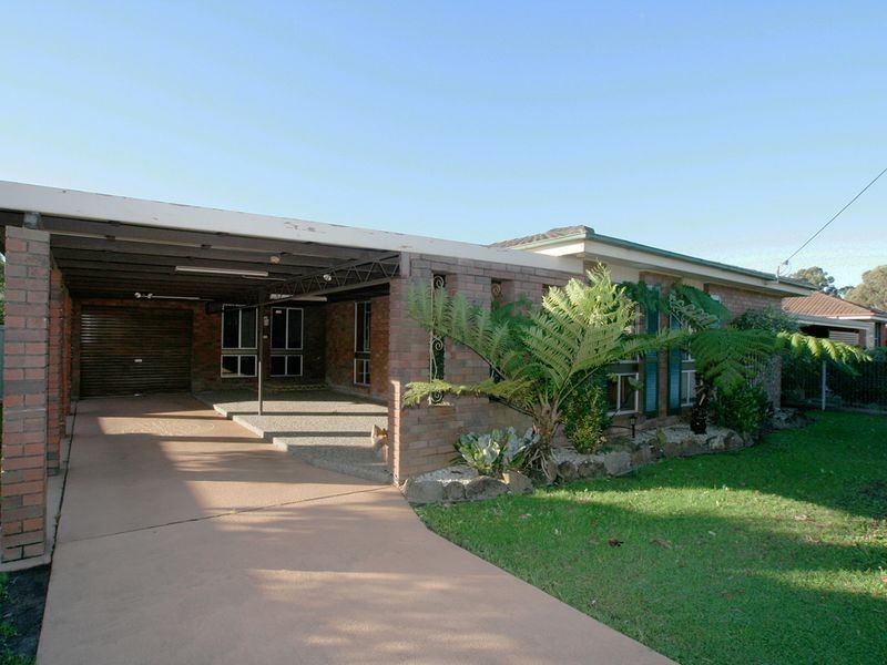 27 Salisbury Drive, Nowra NSW 2541