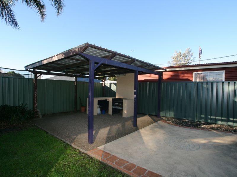 27 Salisbury Drive, Nowra NSW 2541