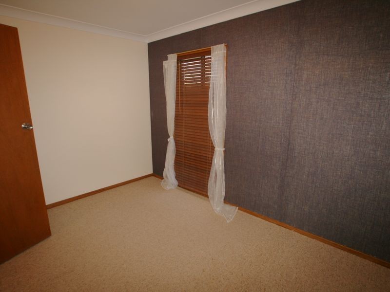 27 Salisbury Drive, Nowra NSW 2541