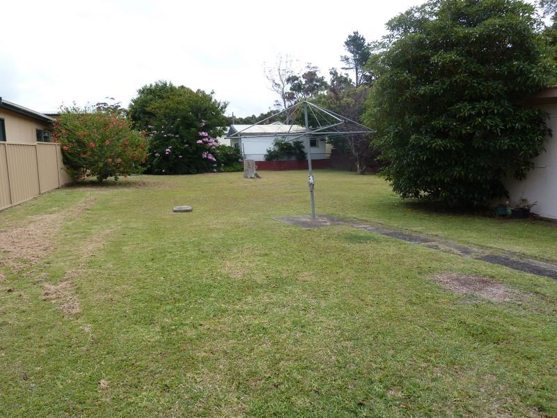 9 Ocean View Road, Sussex Inlet NSW 2540