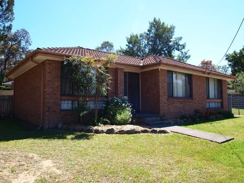 2 Balmaringa Ave, North Nowra NSW 2541