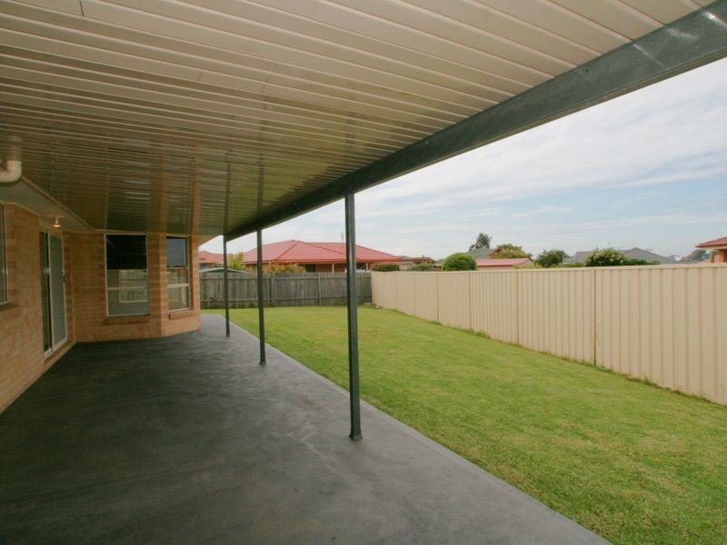 30 Golden Ash Close, Worrigee NSW 2540