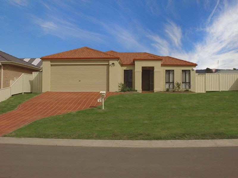 2 Blue Gum Way, North Nowra NSW 2541