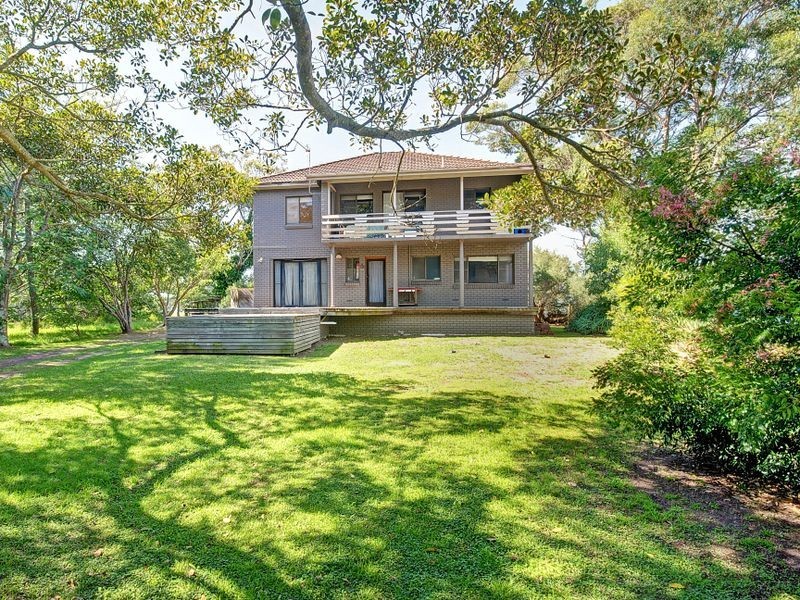 8 Hay Avenue, Shoalhaven Heads NSW 2535