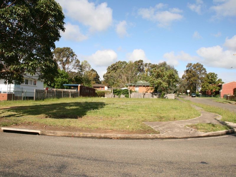 18 McKay Street, Nowra NSW 2541