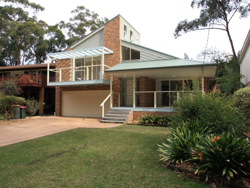 3 Fairview Crescent, Sussex Inlet NSW 2540