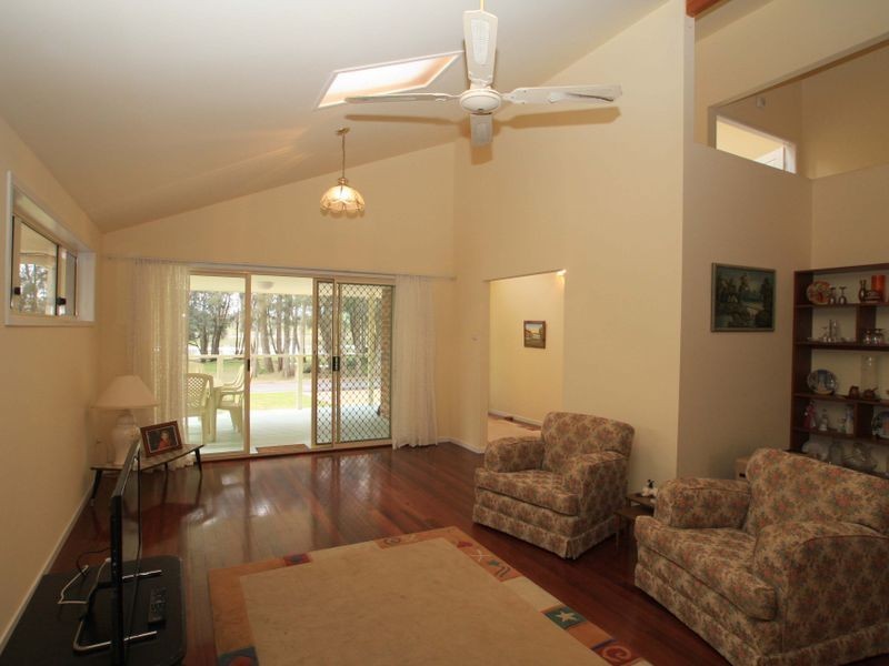 3 Fairview Crescent, Sussex Inlet NSW 2540