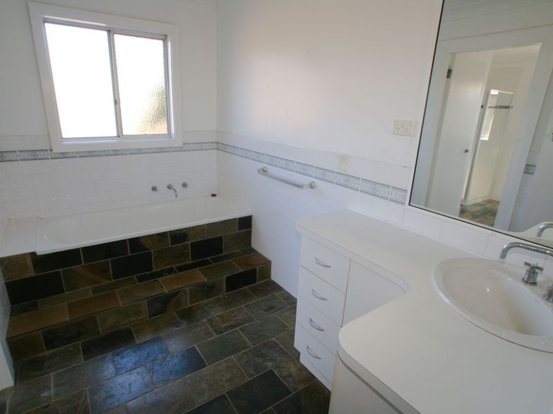 136 Prince Edward Avenue, Culburra Beach NSW 2540