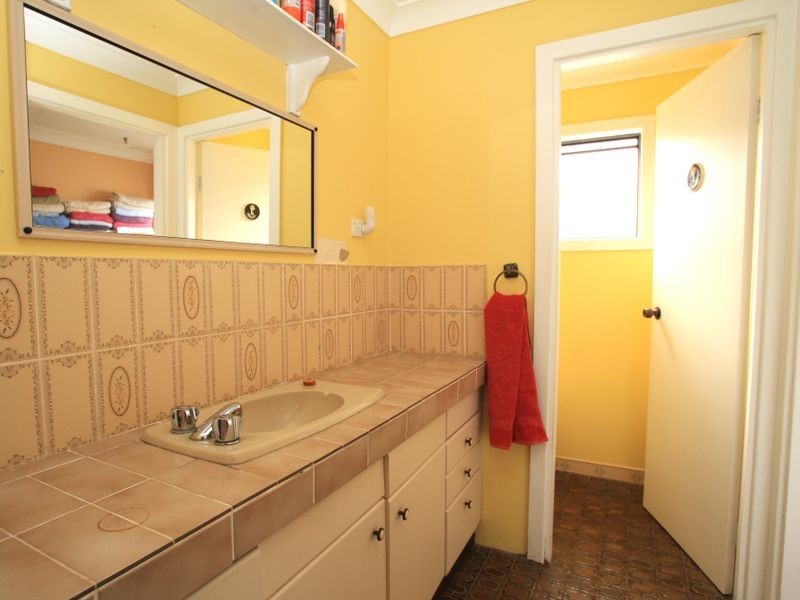 96 Suncrest Avenue, Sussex Inlet NSW 2540