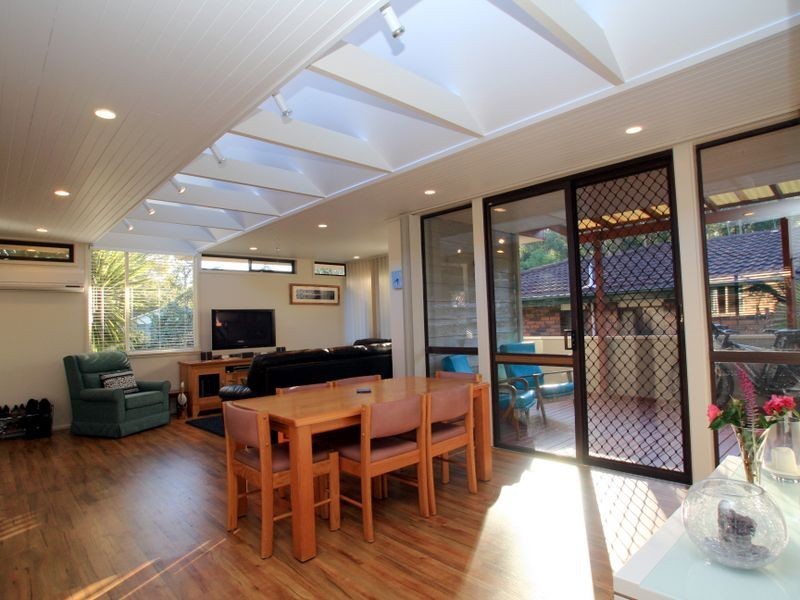 20 Lakeshore Parade, Sussex Inlet NSW 2540