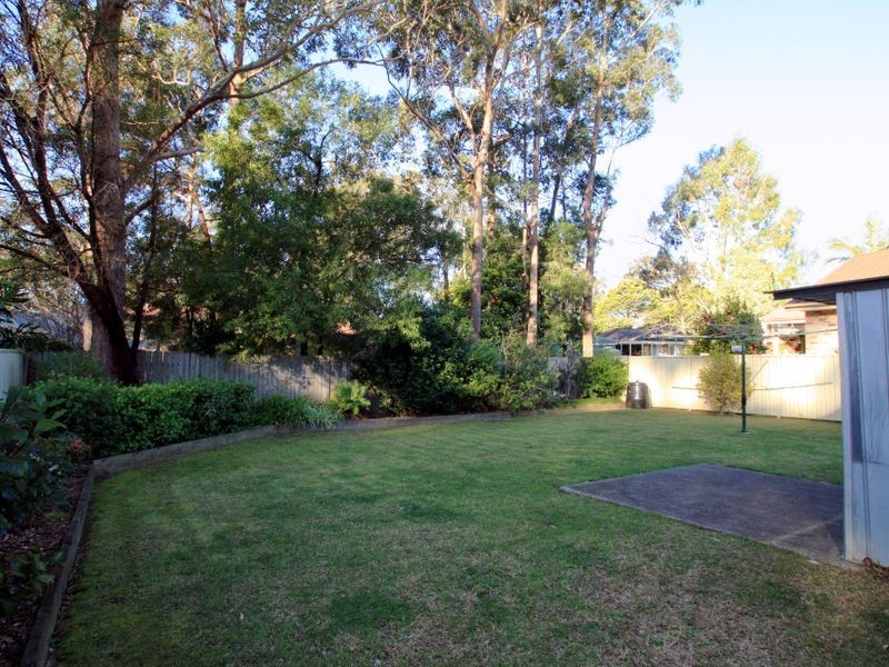 20 Lakeshore Parade, Sussex Inlet NSW 2540