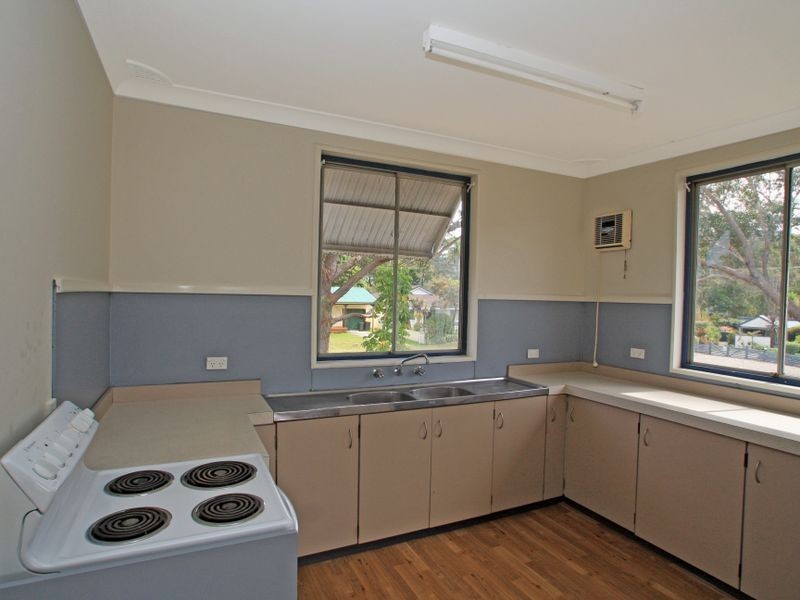 16 Glanville Road, Sussex Inlet NSW 2540