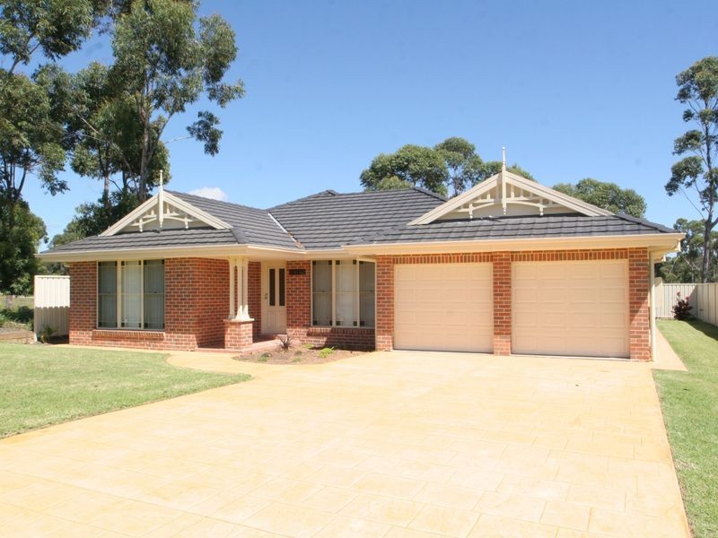 9 Murre Street, Sussex Inlet NSW 2540