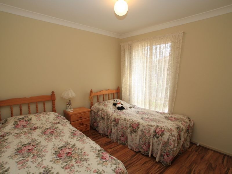 15 Lagoon Crescent, Sussex Inlet NSW 2540