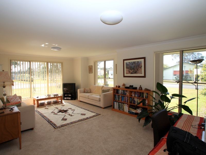 2 Glanville Road, Sussex Inlet NSW 2540