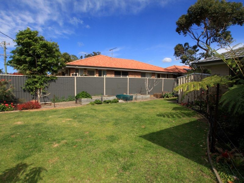 2 Glanville Road, Sussex Inlet NSW 2540
