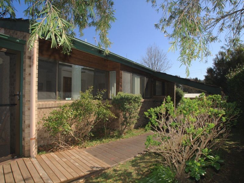 16 Meadowlake Avenue, Berrara NSW 2540