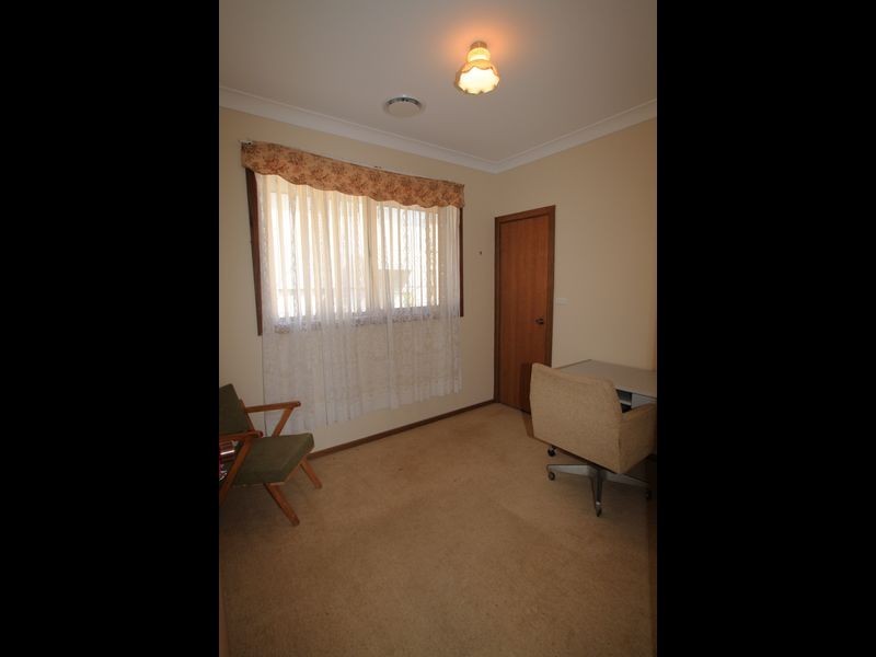 16 Meadowlake Avenue, Berrara NSW 2540